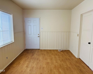 9175 E Las Tunas Drive - Photo Thumbnail 4