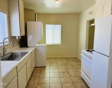 9175 E Las Tunas Drive - Photo Thumbnail 3