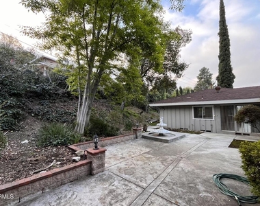 5154 Crown Avenue - Photo Thumbnail 10