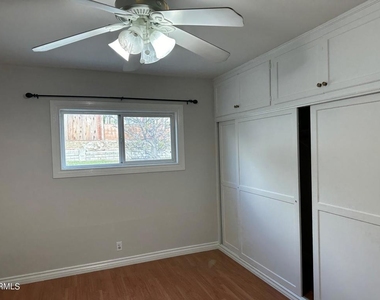 3739 Fairesta Street - Photo Thumbnail 15