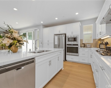 136 Modjeska - Photo Thumbnail 12