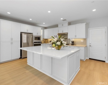 136 Modjeska - Photo Thumbnail 6