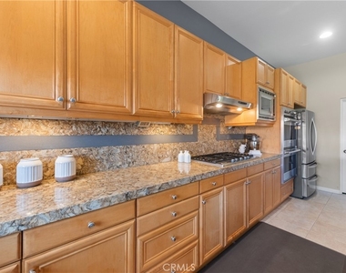 70 Rocio Court - Photo Thumbnail 18