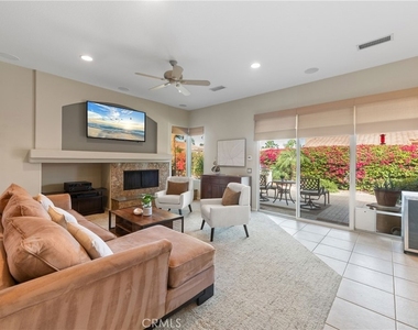70 Rocio Court - Photo Thumbnail 12