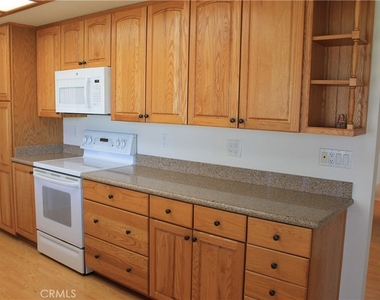 3881 Hendrix Street - Photo Thumbnail 32