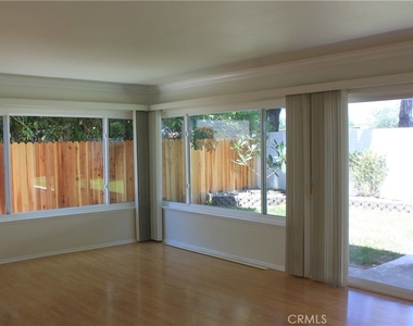 3881 Hendrix Street - Photo Thumbnail 16