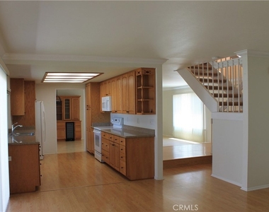 3881 Hendrix Street - Photo Thumbnail 24