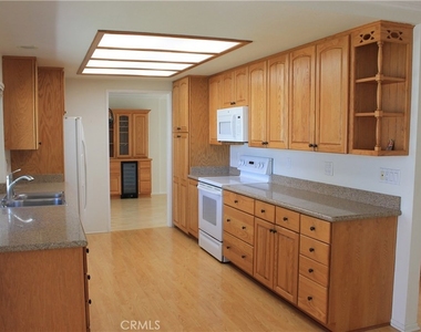 3881 Hendrix Street - Photo Thumbnail 28