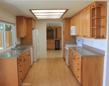 3881 Hendrix Street - Photo Thumbnail 33