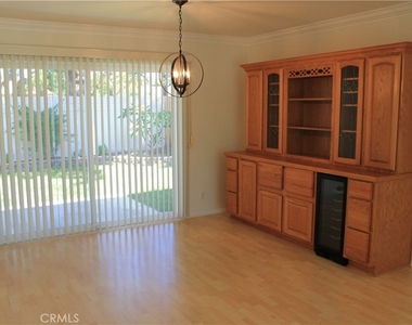 3881 Hendrix Street - Photo Thumbnail 9
