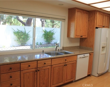 3881 Hendrix Street - Photo Thumbnail 29