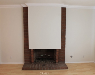 3881 Hendrix Street - Photo Thumbnail 8