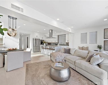 415 Marguerite Avenue - Photo Thumbnail 16