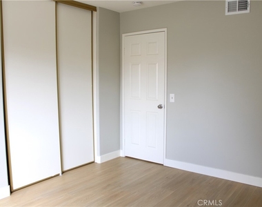 2131 Seminole - Photo Thumbnail 12