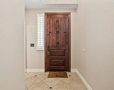939 Skip Away Court - Photo Thumbnail 6