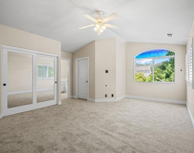 939 Skip Away Court - Photo Thumbnail 21