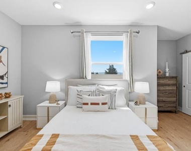 1048 Monroe Street - Photo Thumbnail 23