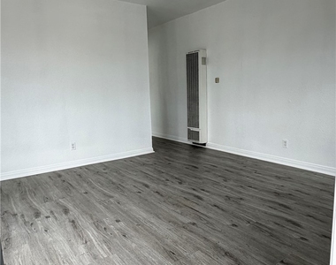 304 W Cedar - Photo Thumbnail 8
