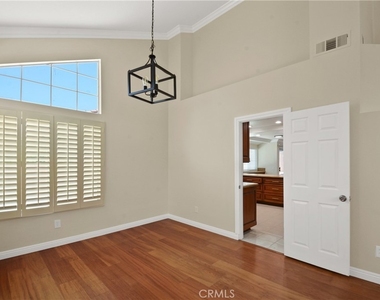 6598 Bradford Court - Photo Thumbnail 14
