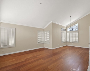 6598 Bradford Court - Photo Thumbnail 7