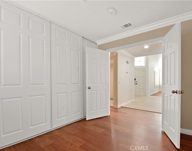 6598 Bradford Court - Photo Thumbnail 10