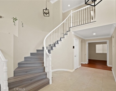 6598 Bradford Court - Photo Thumbnail 9