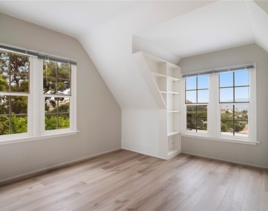 934 Highline - Photo Thumbnail 22