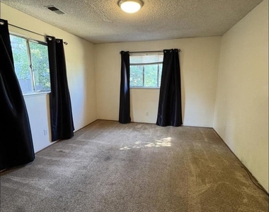 2859 Foskett Ave - Photo Thumbnail 20