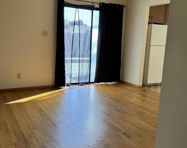 2859 Foskett Ave - Photo Thumbnail 6