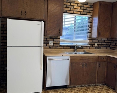 2859 Foskett Ave - Photo Thumbnail 8