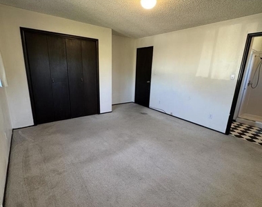 2859 Foskett Ave - Photo Thumbnail 27