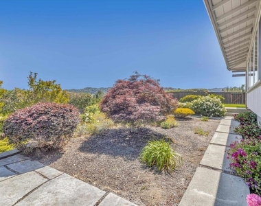 770 Crossbrook Dr - Photo Thumbnail 4