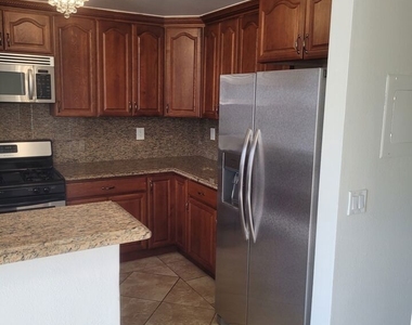 1200 S Shenandoah Street - Photo Thumbnail 14