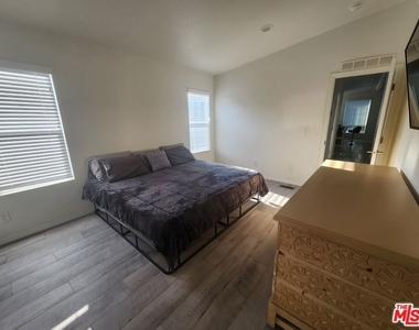 30473 Mulholland Highway - Photo Thumbnail 10