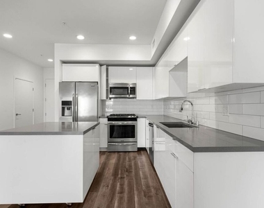 1215 S Bedford Street - Photo Thumbnail 3