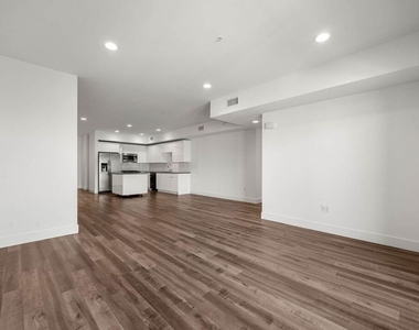 1215 S Bedford Street - Photo Thumbnail 8