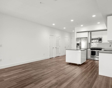 1215 S Bedford Street - Photo Thumbnail 4