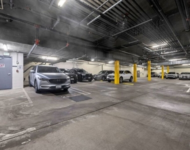 1215 S Bedford Street - Photo Thumbnail 15
