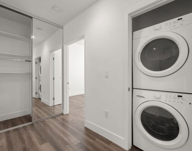 1215 S Bedford Street - Photo Thumbnail 5