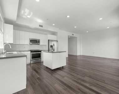 1215 S Bedford Street - Photo Thumbnail 2
