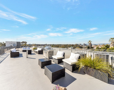 5506 Thornburn Street - Photo Thumbnail 4