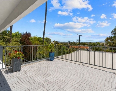 631 Pier Avenue - Photo Thumbnail 1