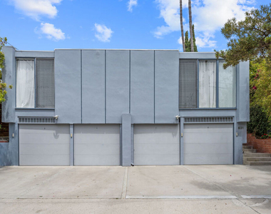 631 Pier Avenue - Photo Thumbnail 15