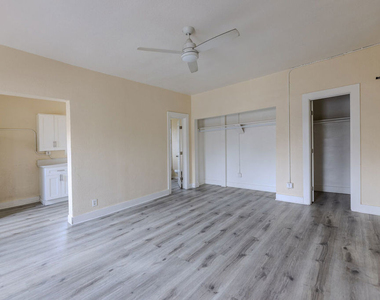 661 Shatto Place - Photo Thumbnail 1