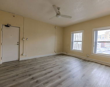661 Shatto Place - Photo Thumbnail 8