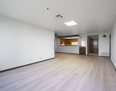 880 W 1st Street - Photo Thumbnail 9
