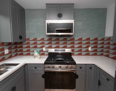 1365 1/2 Maltman Avenue - Photo Thumbnail 12