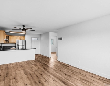 6434 Akins Ave - Photo Thumbnail 6