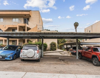 6434 Akins Ave - Photo Thumbnail 16