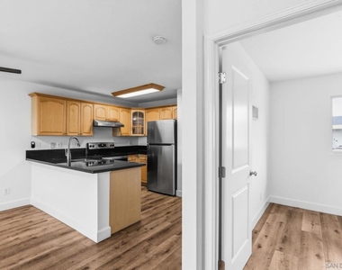 6434 Akins Ave - Photo Thumbnail 7
